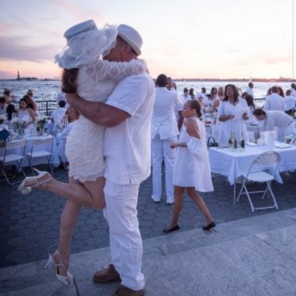 Guess Fringed scalloped party dress size 2 - Picture 1 of 8